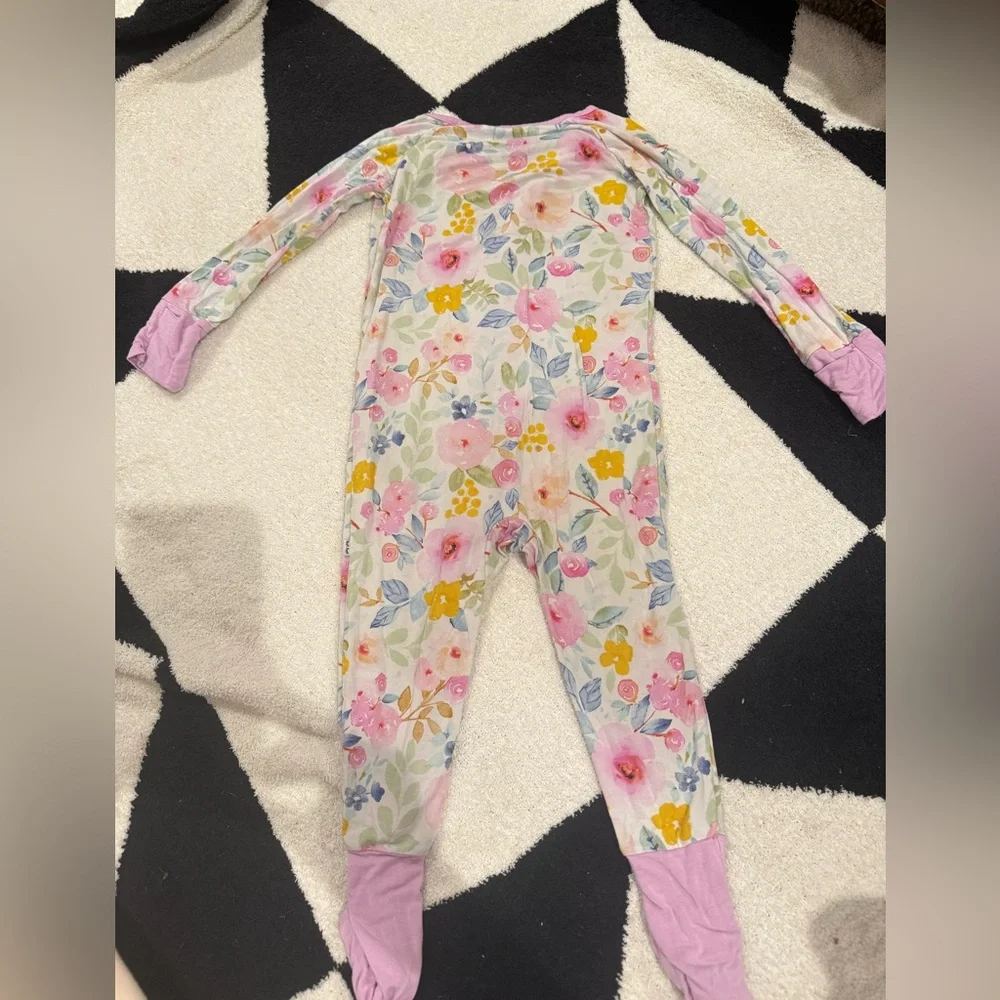 LITTLE SLEEPIES BELLA BLOOMS FLOWER ZIPPIES HTF - Size 12-18 Months Pristine